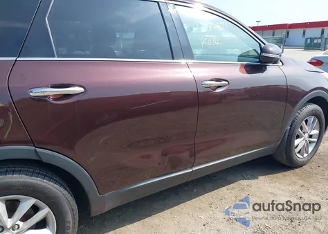 2016 Kia Sorento 3.3L Lx из США, поврежденный, VIN 5XYPG4A5XGG037458